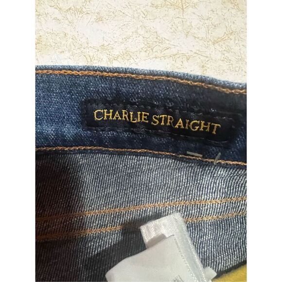 Lucky Brand Womans Charlie Straight Jeans Sz 8/32 Length - Picture 4 of 6
